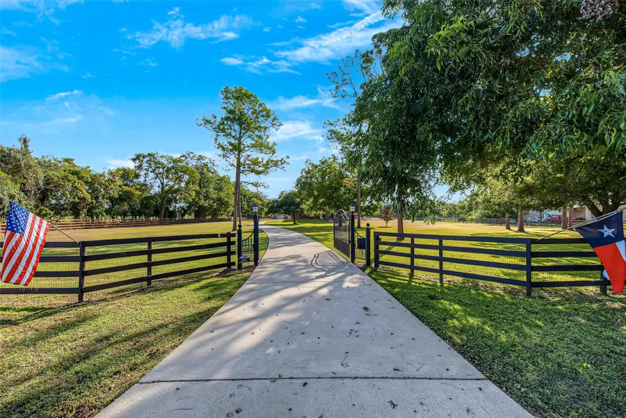 1345 Peach Ridge Road, Brookshire, TX 77423 - #2