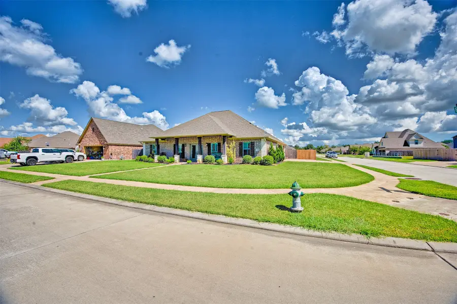 308 Rock Rose Lane, Lake Jackson, TX 77566 - Image #3
