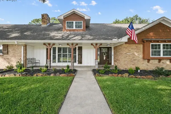 1801 Mcginnis Drive, Pearland, TX 77581