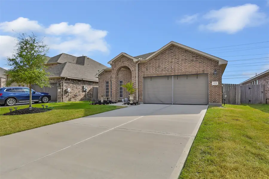 8026 Brooks Crossing Drive, Baytown, TX 77521 - #2
