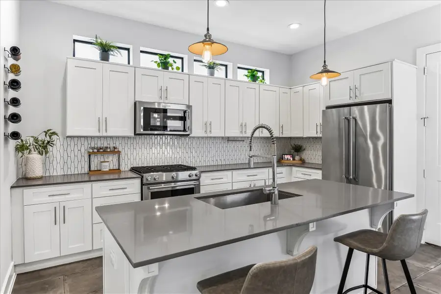 211 E 32nd Street #B, Houston, TX 77018 - #3