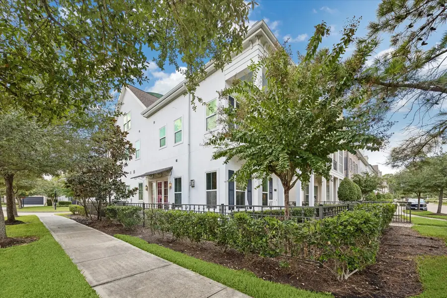 270 Green Boulevard, Shenandoah, TX 77384 - #3