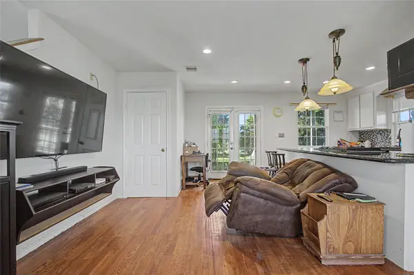 4201 Lawrence Road, Beach City, TX 77523