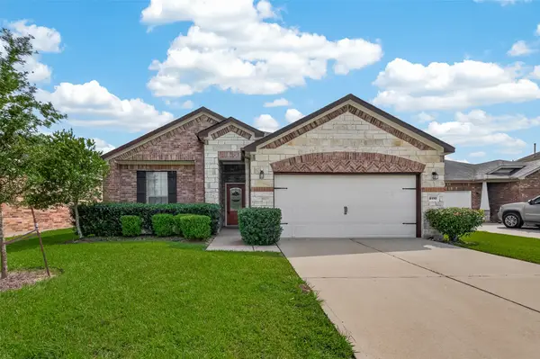 8110 Running Brook Lane, Rosenberg, TX 77469
