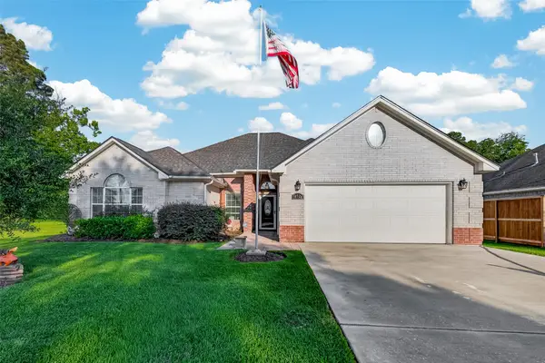 18526 Steele Point Drive, Crosby, TX 77532