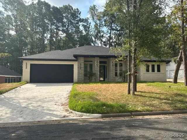 2405 W Green Briar Drive, Huntsville, TX 77340 - #1