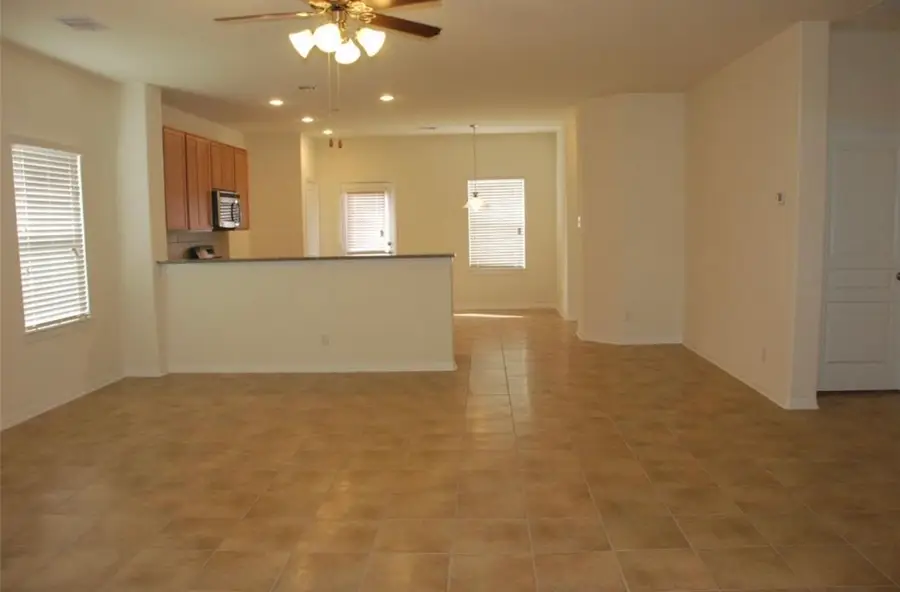 111 Cheyenne River Drive, La Marque, TX 77568 - #2