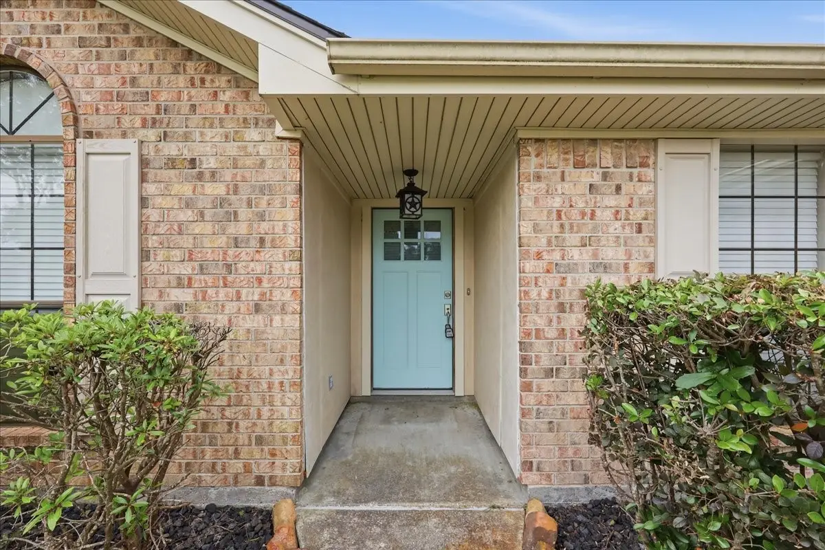2431 Postoak Lane, Groves, TX 77619 - #1