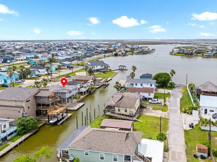 21 Edgewater Street, Hitchcock, TX 77563 - #2