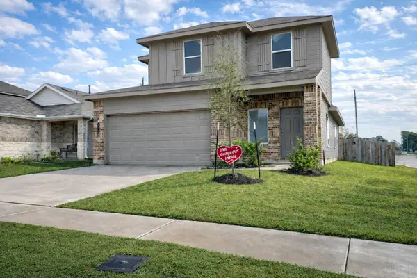 1739 Royal Rim Drive, Houston, TX 77014