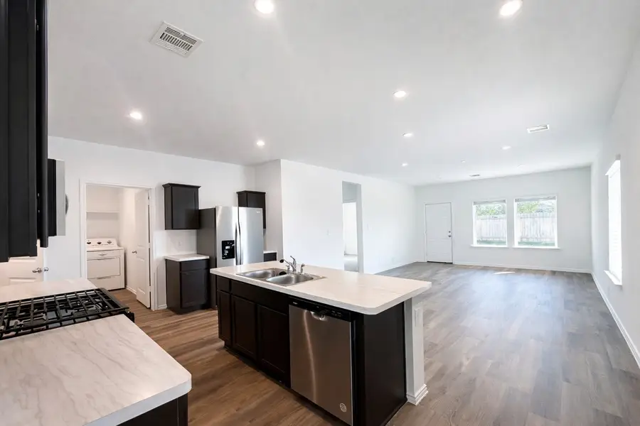 1739 Royal Rim Drive, Houston, TX 77014 - Image #3