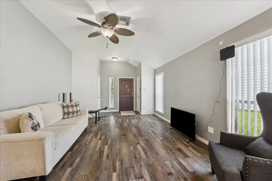 14215 Dreamscape Circle, Houston, TX 77047 - Image #3