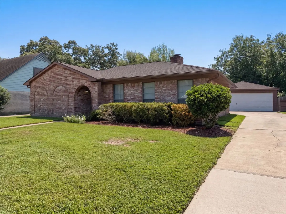 11819 Amblewood Drive, Meadows Place, TX 77477 - #1