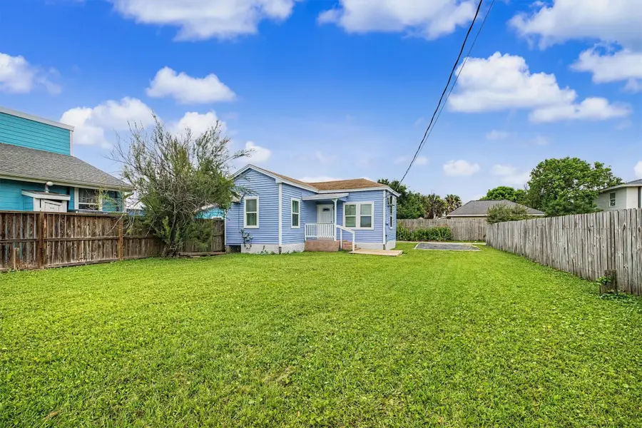 5813 Avenue S 1/2, Galveston, TX 77551 - #2