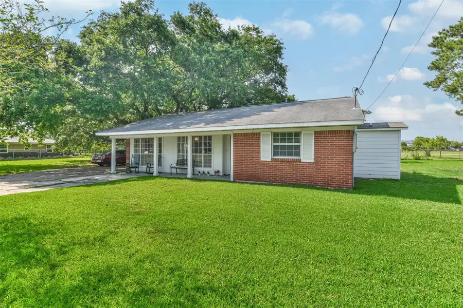 107 Sunset Heights Avenue, Dayton, TX 77535 - #2