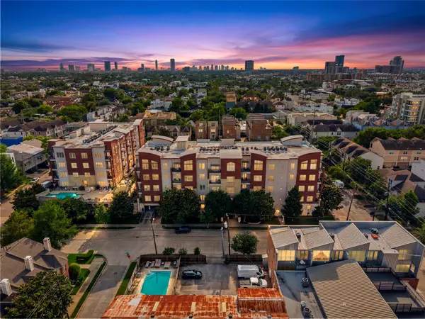 1900 Genesee Street #203, Houston, TX 77006