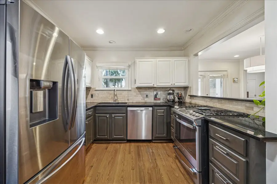 429 W 22nd Street, Houston, TX 77008 - Image #2