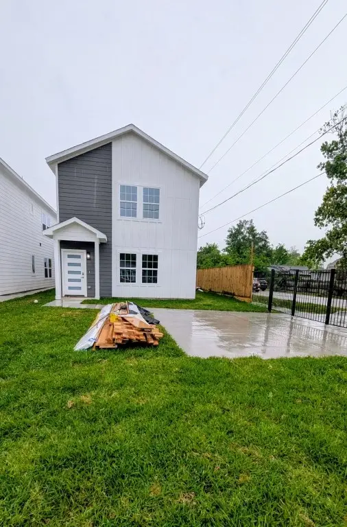 7502 Laura Koppe Road #A and B, Houston, TX 77028 - #2