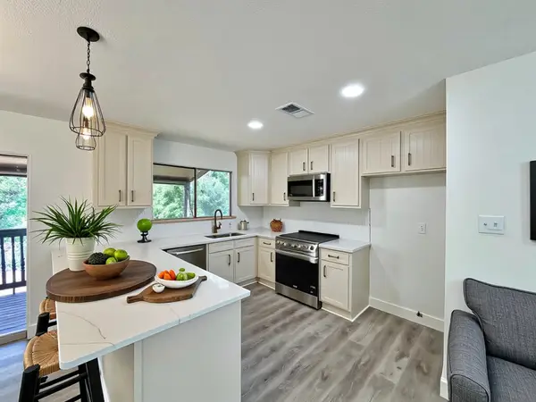 2047 Aspen Glade Drive, Houston, TX 77339