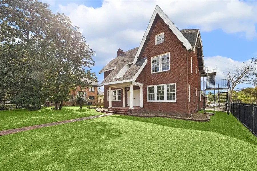 614 Avondale Street, Houston, TX 77006 - #2