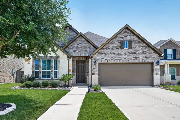 2507 Hatton Terrace Lane, Pearland, TX 77089
