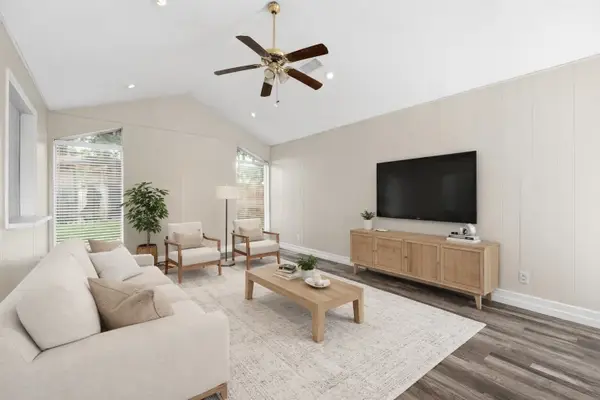 2408 Chelmsford Court, Alvin, TX 77511