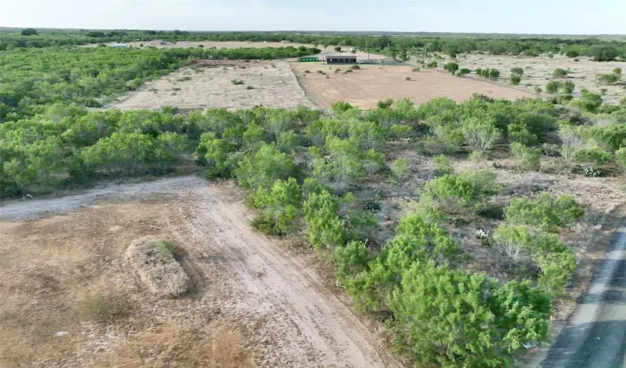 14951 I-35 N, Moore, TX 78057 - #2