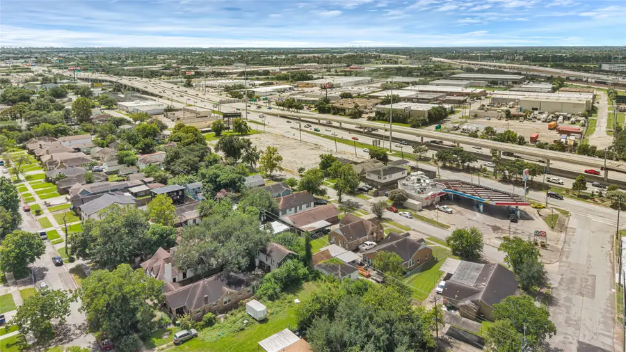 1422 Scharpe Street, Houston, TX 77023 - #2