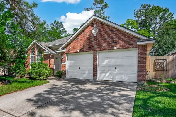 18 Mulberry Glen Place, Spring, TX 77382