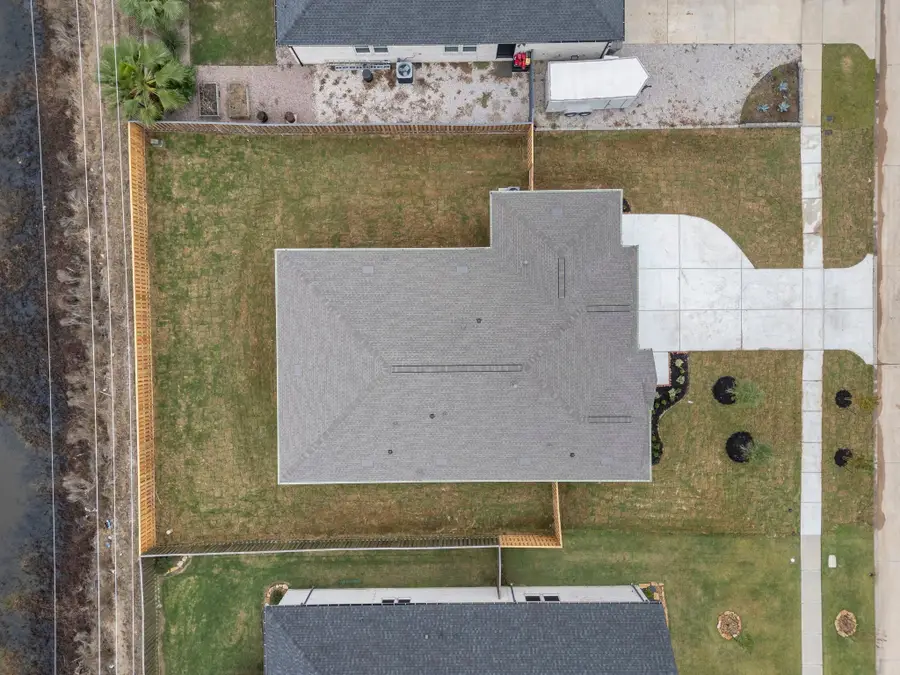 10007 Goliad Drive, Monterey Belvieu, TX 77523 - Image #2