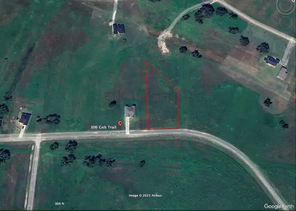 000 Colt Trail, Angleton, TX 77515