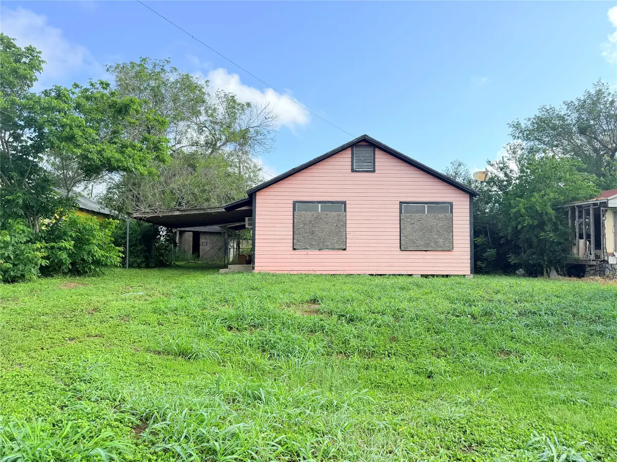 403 E Ward Street, Refugio, TX 78377 - #1
