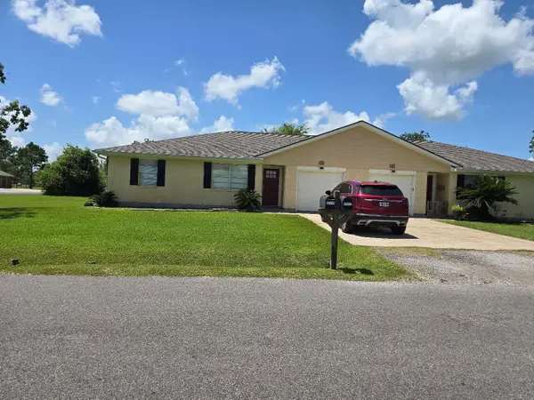 17415-17417 Fir Road, Alvin, TX 77511