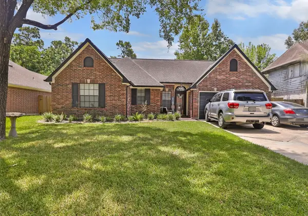 8626 Summit Pines Drive, Humble, TX 77346