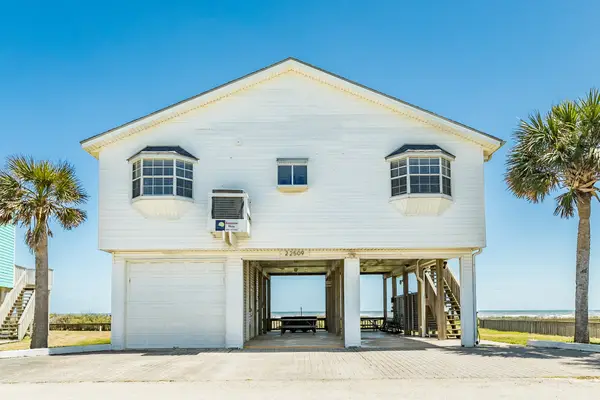 22509 Kennedy Drive, Galveston, TX 77554