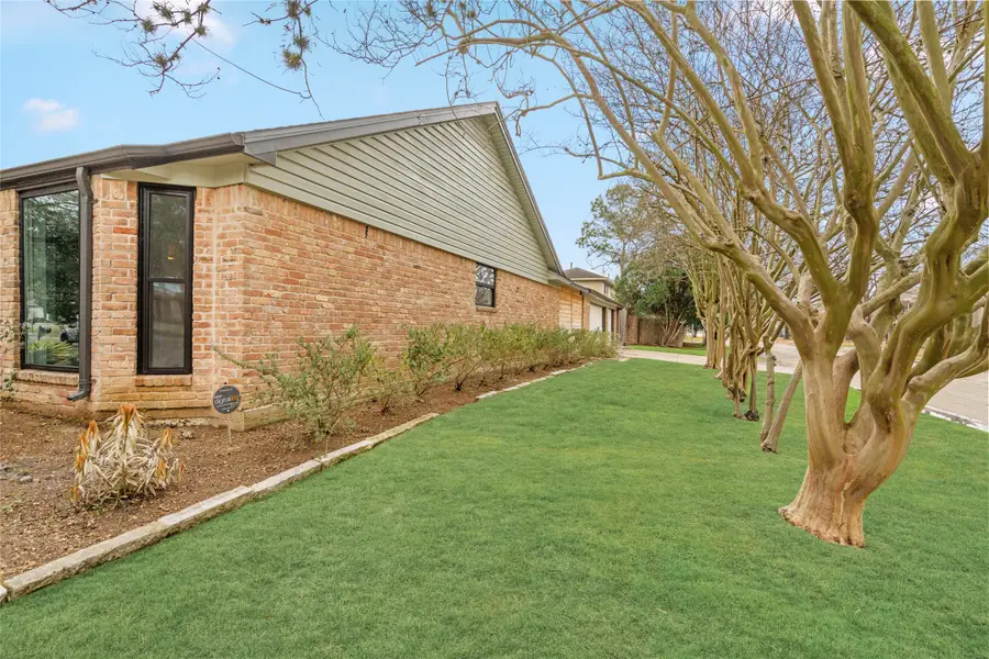 10831 Holly Springs Drive, Houston, TX 77042 - #3