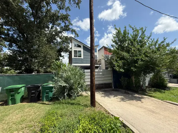 217 Frawley Street, Houston, TX 77009