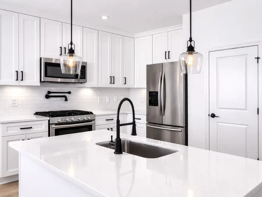 809 S Colbert Street, Dayton, TX 77535 - #3