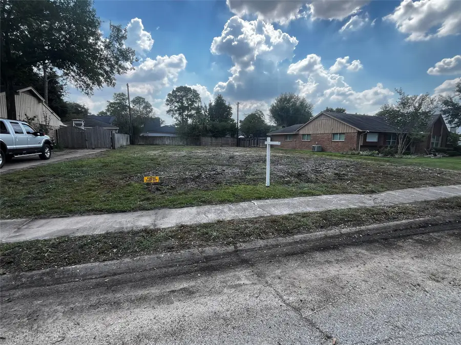 10723 Longmont Drive, Houston, TX 77042 - #2