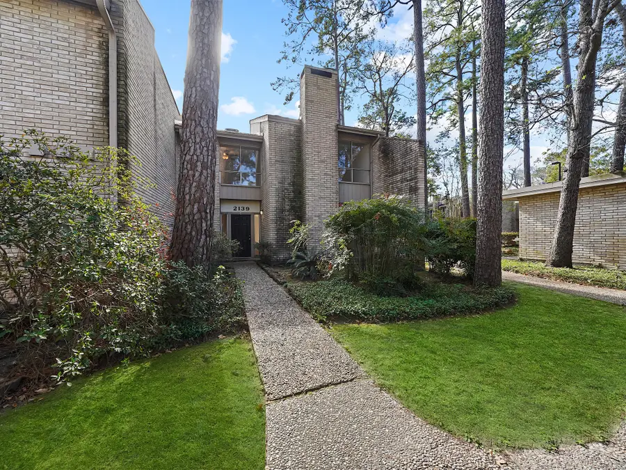 2139 Lake Village Drive, Kingwood, TX 77339 - Image #2