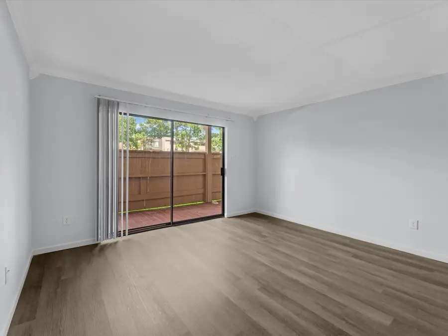 8423 Hearth Drive #3, Houston, TX 77054 - #2