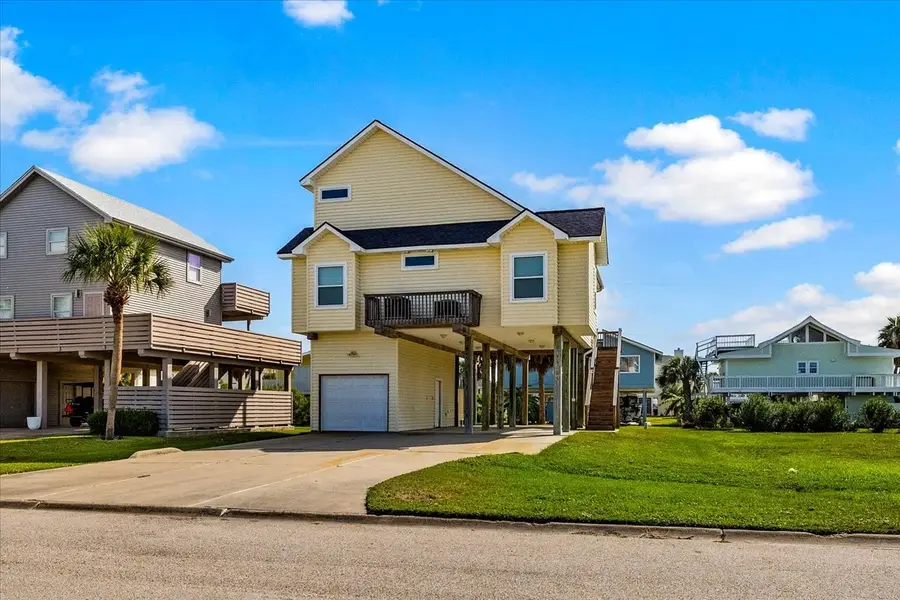 13609 Pirates Beach Boulevard, Galveston, TX 77554 - Image #2