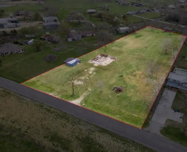 1925 County Road 543, Angleton, TX 77515