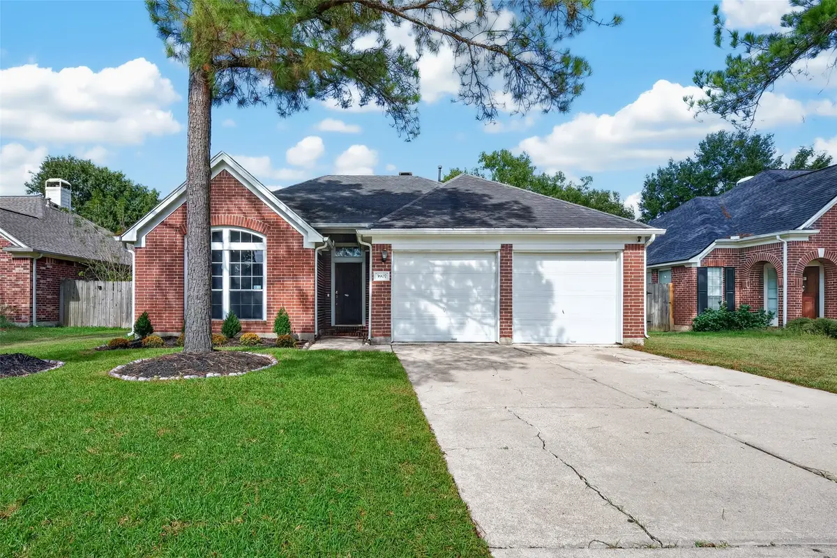 3907 Vinecrest Drive, Pearland, TX 77584 - #1