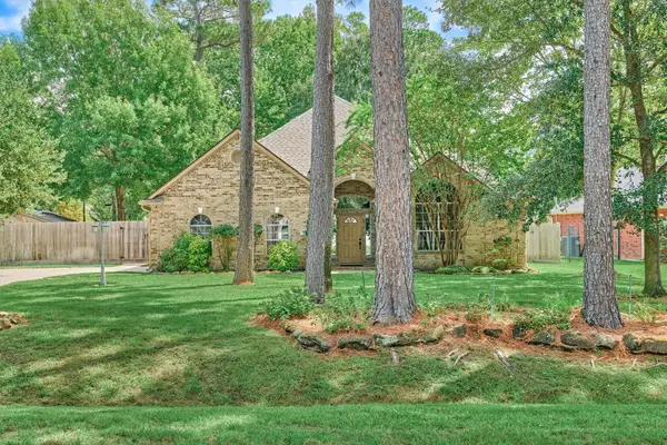 806 Weeping Willow Way, Magnolia, TX 77354