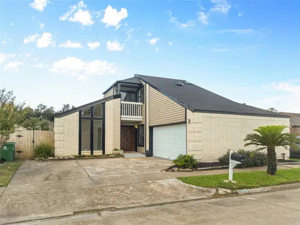 7519 Teal Run Drive, Houston, TX 77071