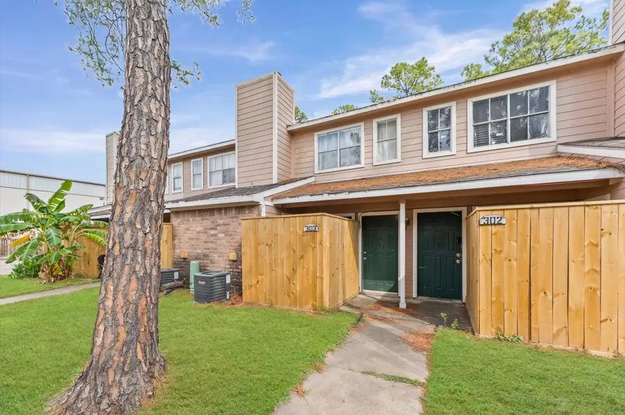 7402 Alabonson Road #303, Houston, TX 77088 - Image #3