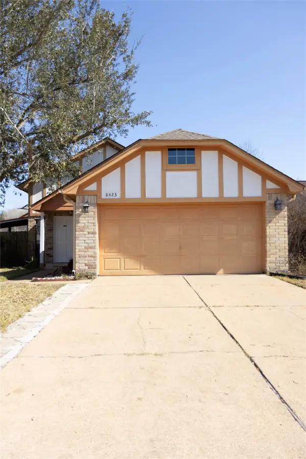 8423 Grand Knolls Drive, Houston, TX 77083