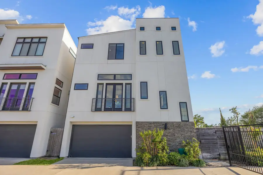 7327 Shadyvilla Pointe Drive, Houston, TX 77055 - #3