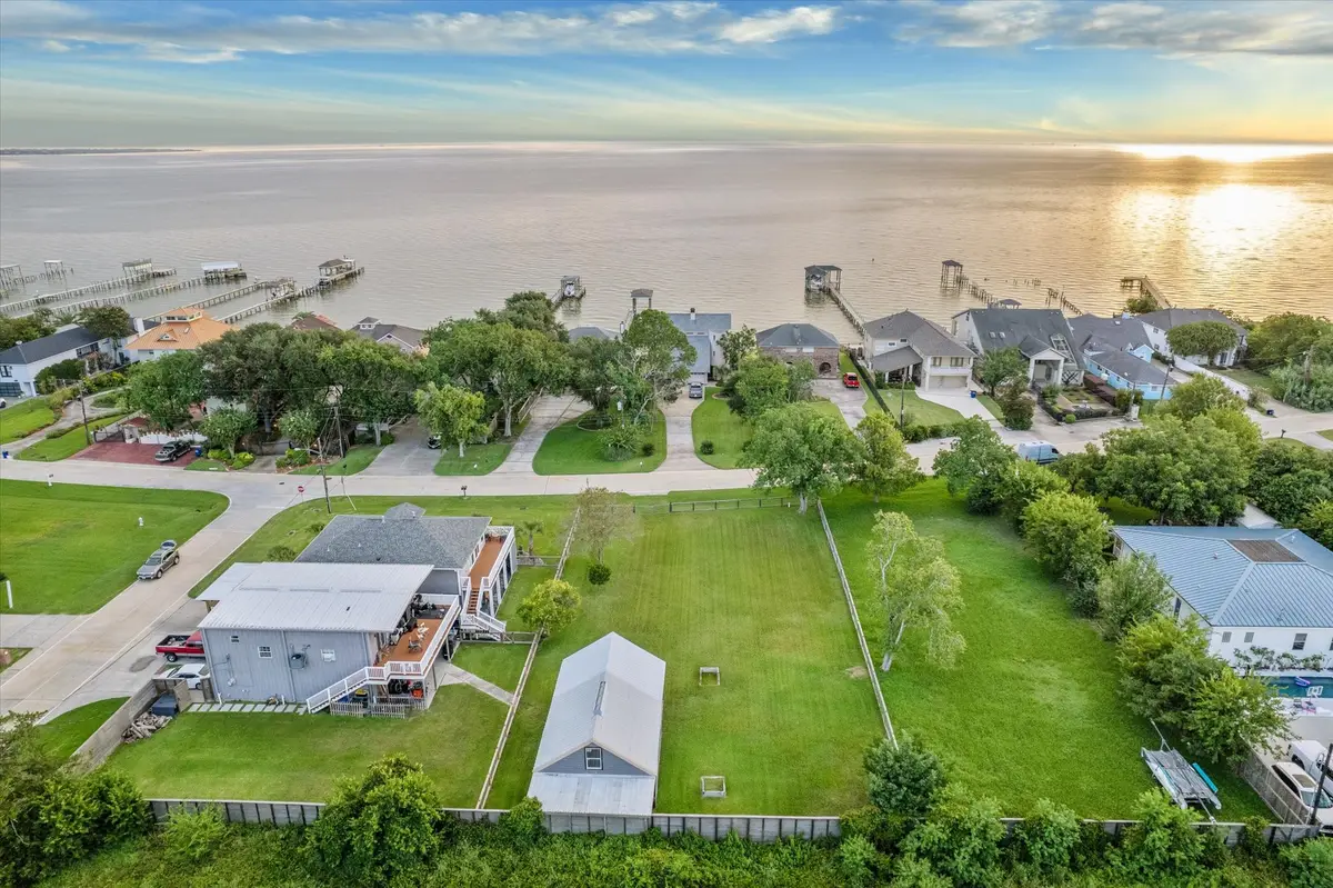 1436 Bayshore Drive, Kemah, TX 77565 - Image #1